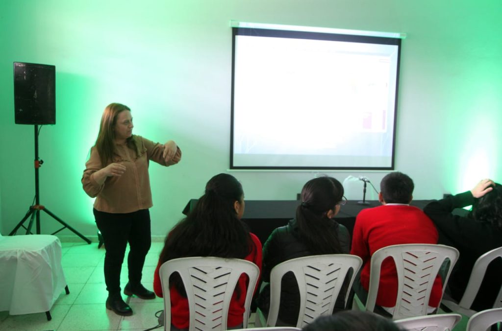 La 1ª Feria del Libro Municipal presentó “Las nuevas tecnologías y sus aplicaciones en la educación”