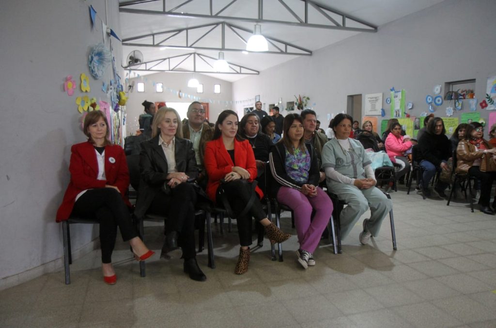 La Escuela Primaria Municipal “Ada Nilda Alderete” conmemoró el “Día del Maestro”