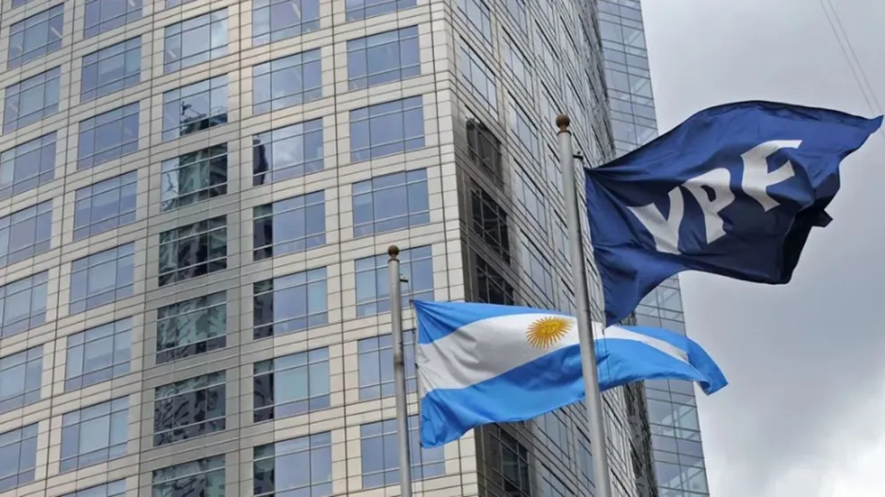 Juicio por la expropiación de YPF: Argentina deberá negociar para evitar pagar USD 16.000 millones