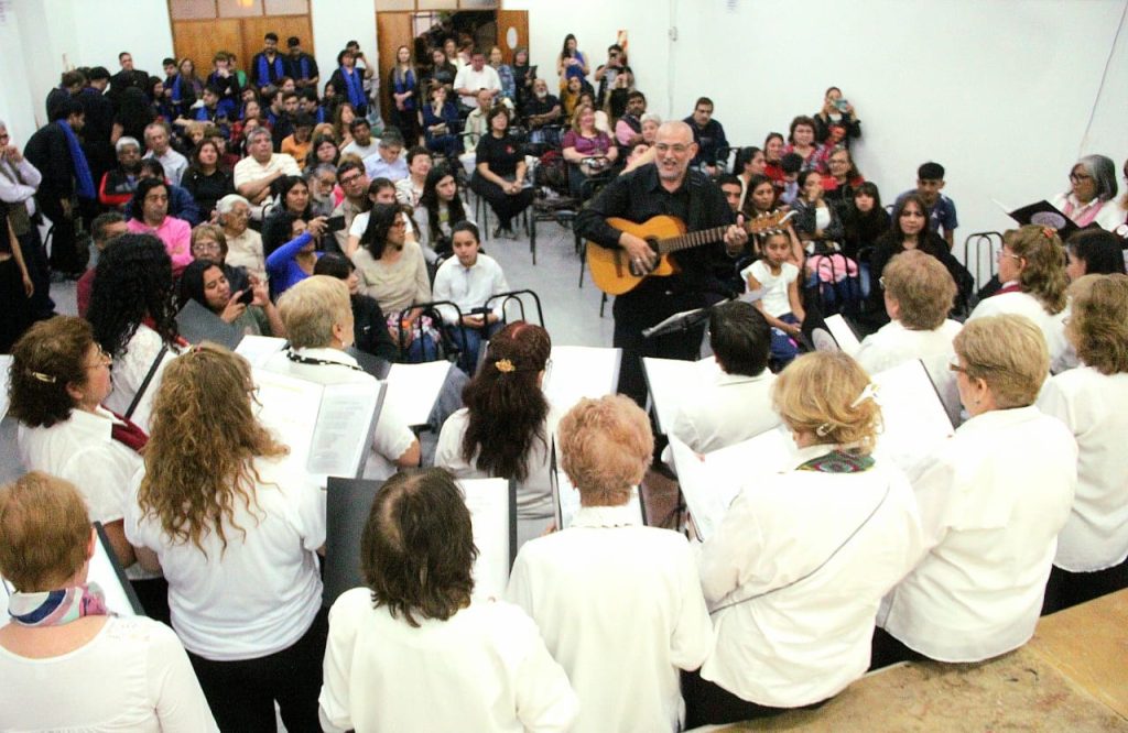 Se realizó con éxito el Encuentro de Coral en homenaje a La Banda