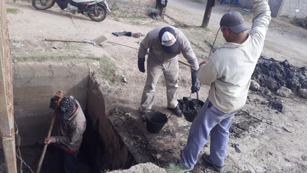 El municipio limpió y reacondicionó una bomba de agua y un desagüe pluvial 