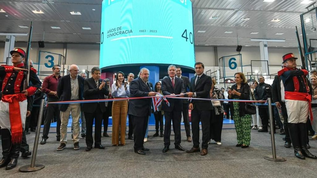 El Jefe de Gabinete encabezó la ceremonia de apertura de la 13° Feria Provincial del Libro