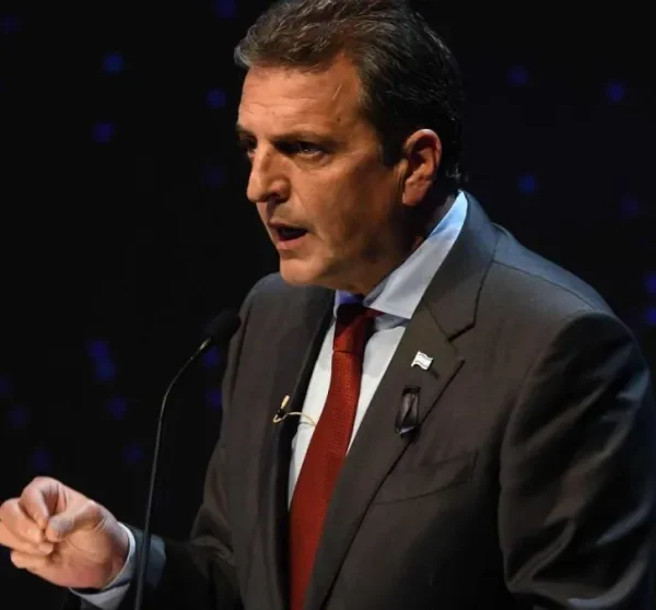 Massa anunció un dólar diferencial para todo el sector exportador