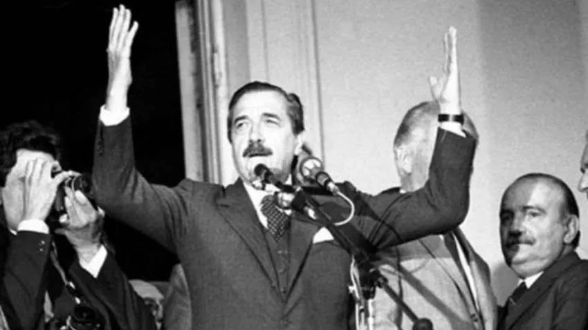 Se cumple el 40° aniversario del triunfo en las urnas de Raúl Alfonsín