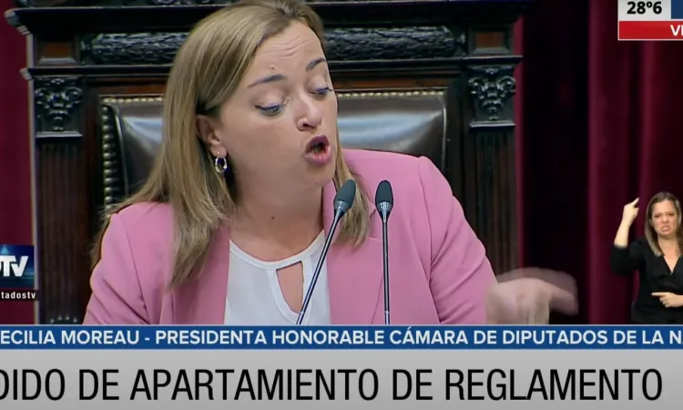 «SOS UN MACHISTA Y MAL EDUCADO» diputado Iglesias de JXC Maltrató a la Presidenta Moreau en plena sesión»