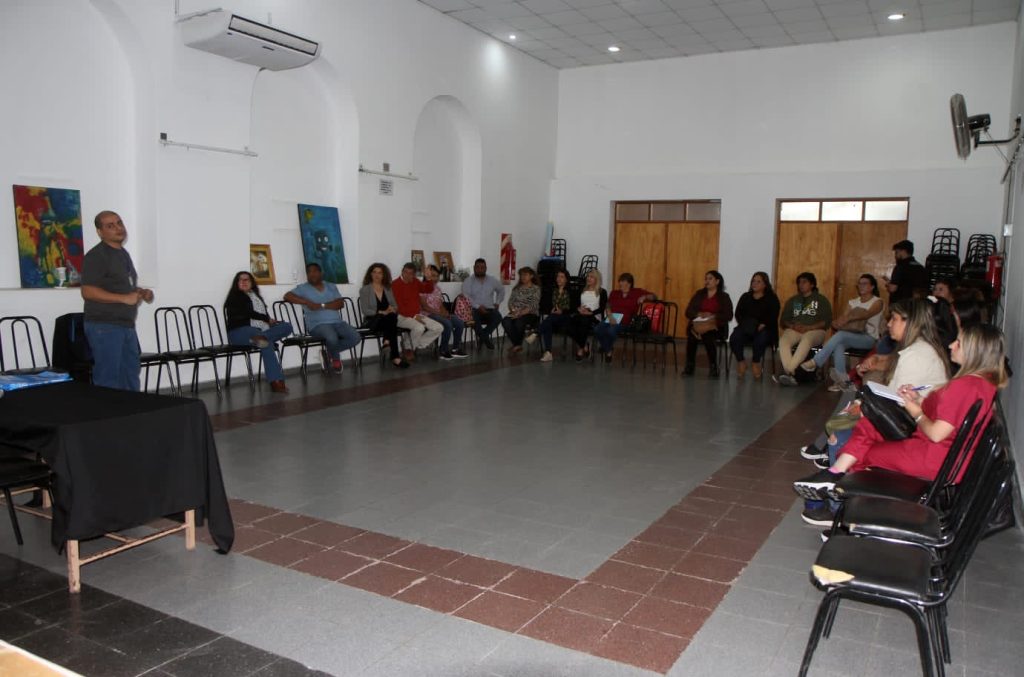 El personal de Salud de La Banda participó de un taller de Coaching 