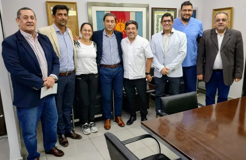 El Dr. Silva Neder se reunió con docentes y profesionales de la salud