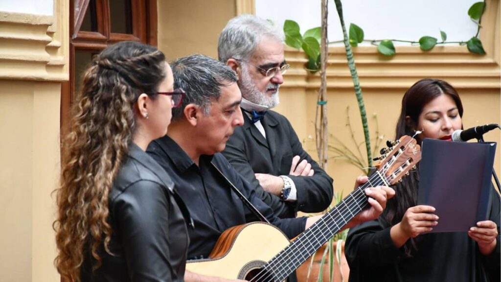 Emotivo festejó del Día Nacional del Teatro con artistas santiagueños