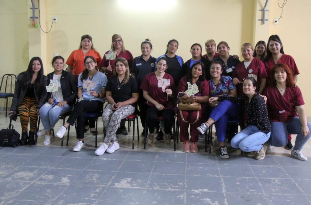 Integrantes del “Centro de Jubilados y Pensionados de la Asociación Bandeña” participaron de un taller sobre diabetes, obesidad y nutrición