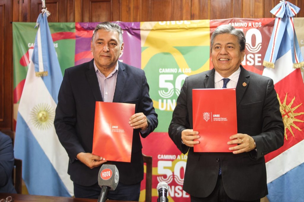 Nediani participó de la firma de un convenio entre el municipio y la UNSE para la implementación de prácticas profesionales