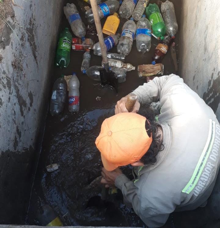 El municipio bandeño realiza el mantenimiento y limpieza de los desagües