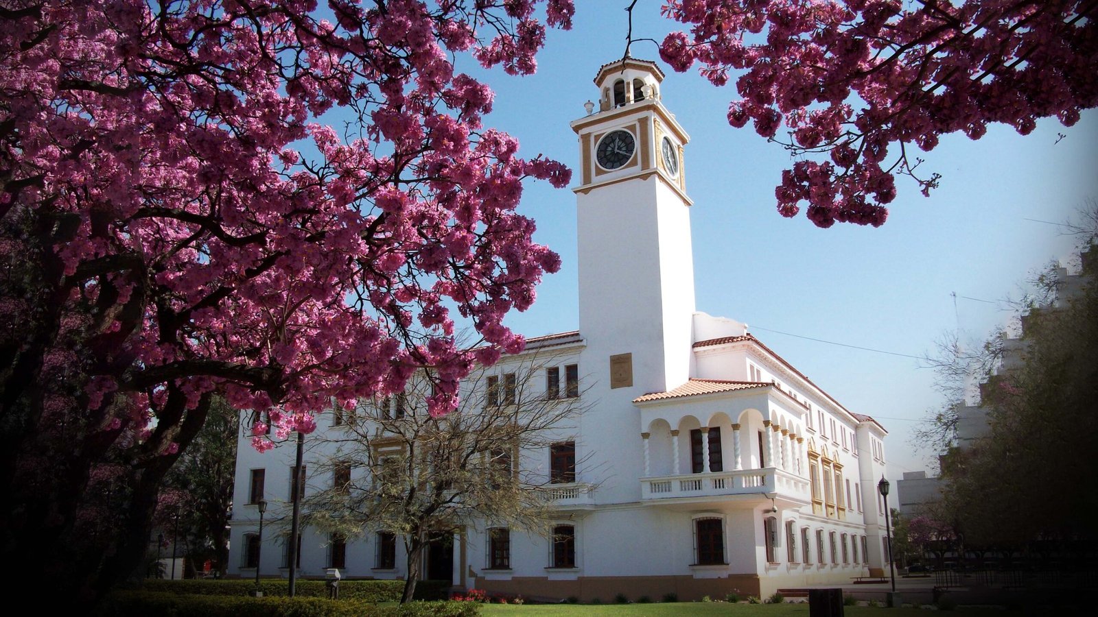 El Gobierno provincial decretó asueto administrativo para este lunes 2 de noviembre por el Día de los Fieles Difuntos