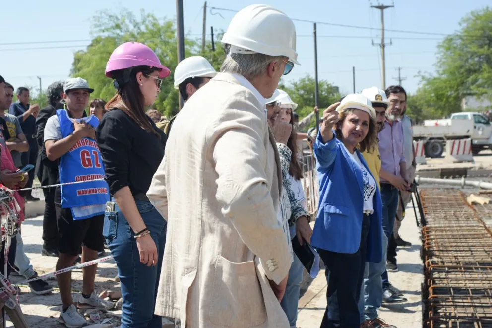 La jefa comunal supervisó la obra de desagüe del barrio América del Sur