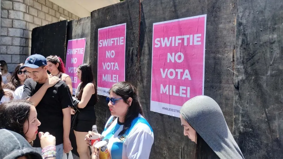 Swifties por la Patria, contra Milei: las fans, entre el activismo político y la euforia por la cantante