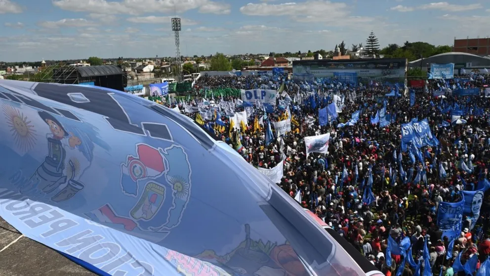 Los movimientos sociales intensifican la campaña «Massa Presidente»