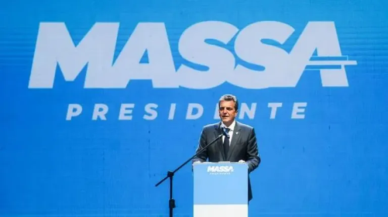 Gobernadores de distintas provincias apoyan la candidatura de Sergio Massa