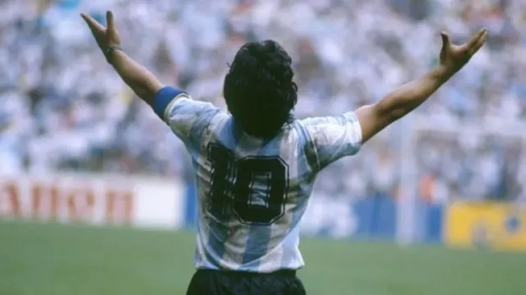 Gerardo Zamora recordó a Diego Maradona