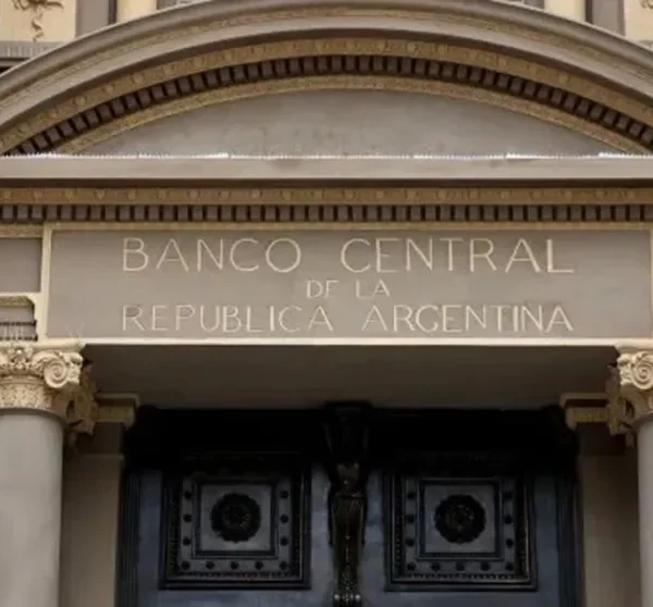 El Gobierno permite cancelar importaciones e impuestos con bonos del BCRA