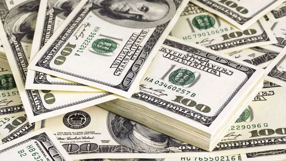 El dólar libre se negocia a $1.120 y la brecha cambiaria se reduce a 40 por ciento