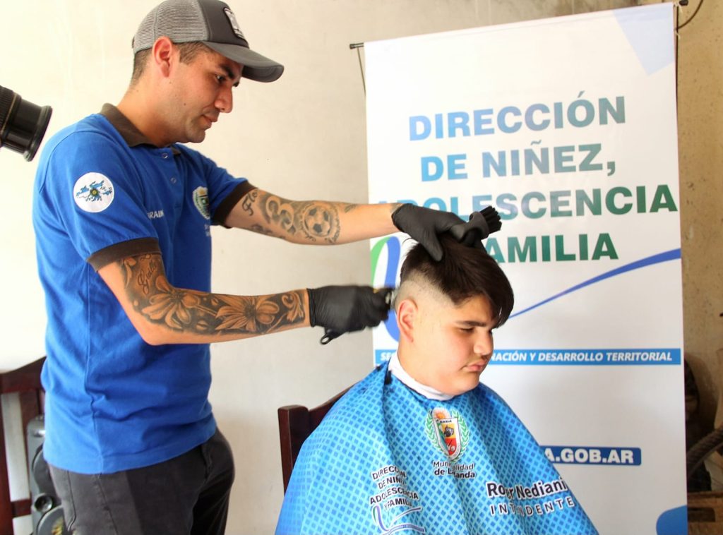 La comuna invita a participar de cortes de cabello gratuito