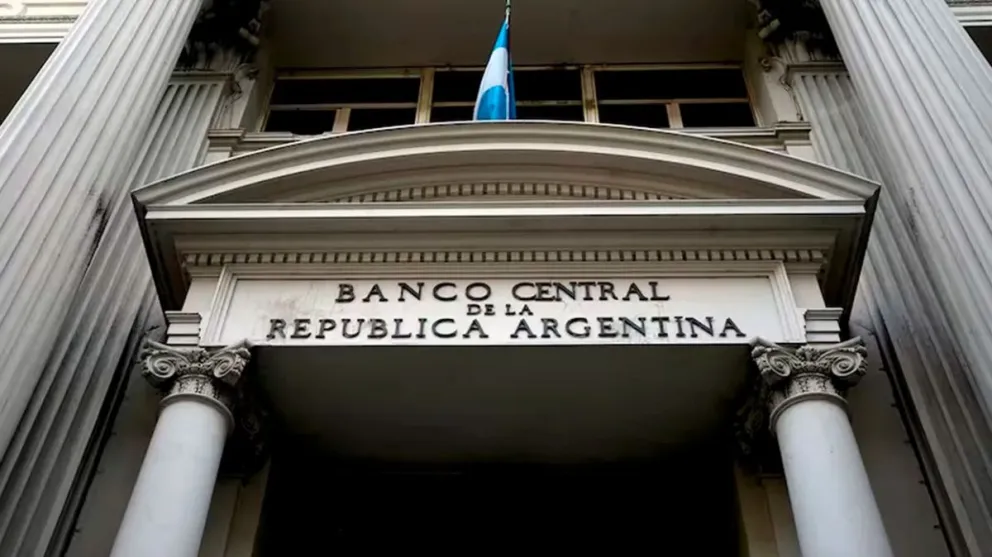 Santiago Bausili se reunió con los bancos para explicarles las nuevas medidas del BCRA