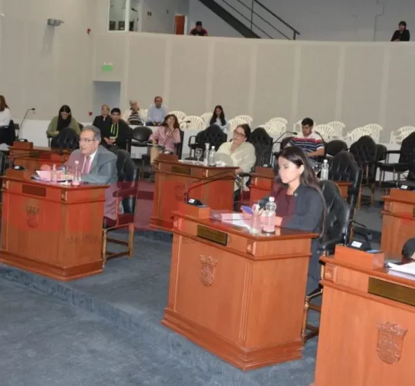 Aprobaron el pedido de reactualización tarifaria de taxis y colectivos     