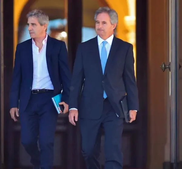 Caputo fue recibido por Milei para terminar de definir el plan económico