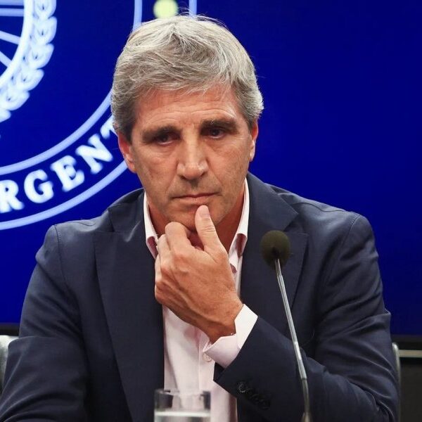 Prevén que el dólar oficial cierre el año en $1700 y la inflación llegue al 280%