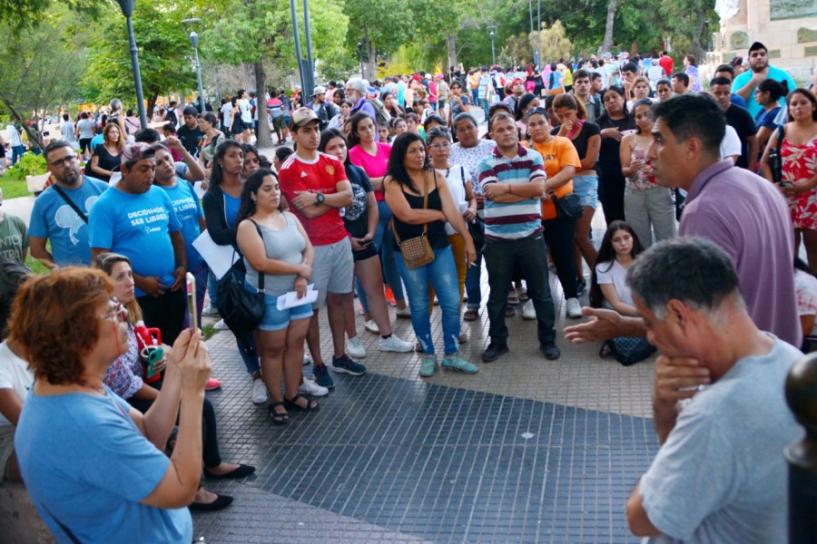 Santiagueños se reunieron para repudiar DNU, “ley ómnibus” y protocolos