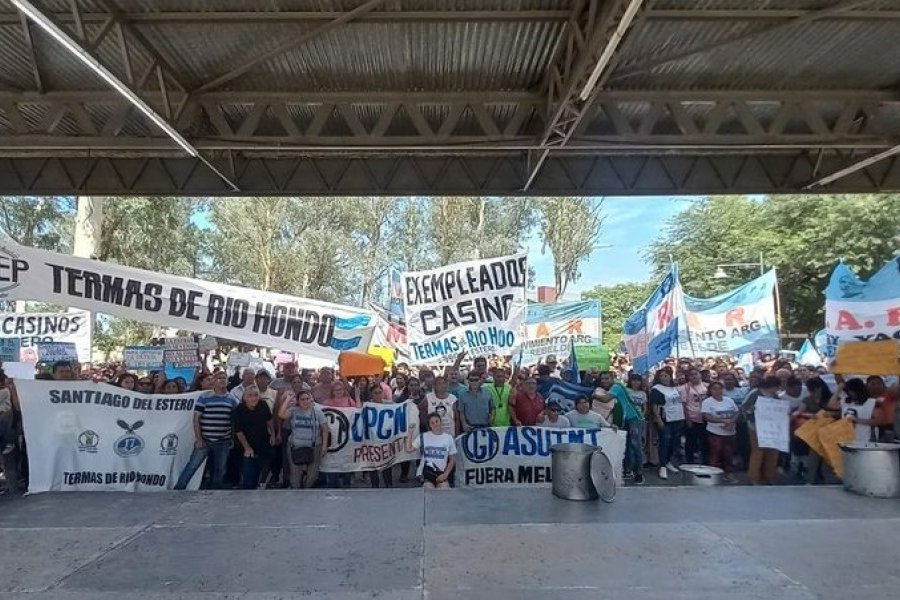 Gran convocatoria en la movilización contra el DNU de Milei en Las TermasGran convocatoria en la movilización contra el DNU de Milei en Las Termas