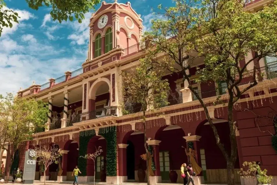 Organizan un taller de arteterapia en el Centro Cultural del Bicentenario