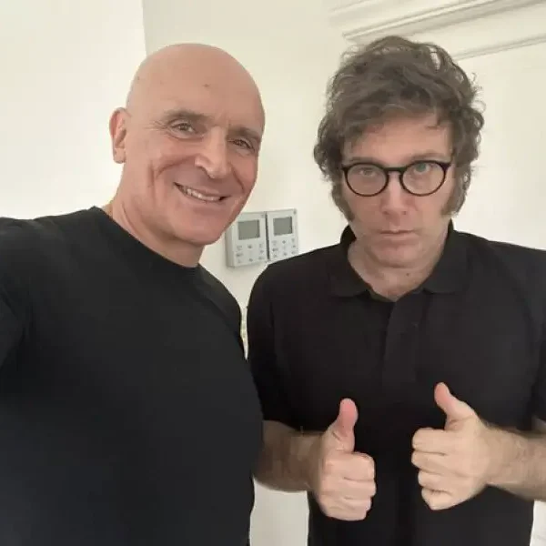 José Luis Espert, en X: «Afilando el lápiz… y la motosierra»