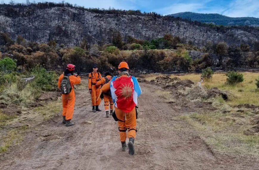 Gran trabajo de los brigadistas de Santiago del Estero en los incendios forestales en Esquel – Chubut