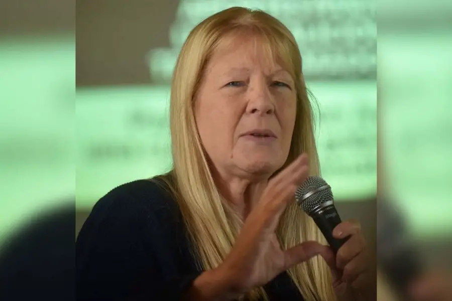 Stolbizer se suma a varios proyectos por el incentivo docente