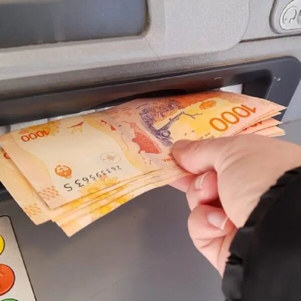 El Gobierno dispone un aumento del 27,18% en las jubilaciones a partir de marzo