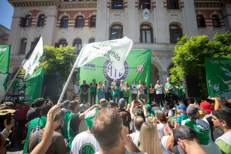 ATE anunció un paro nacional tras los dichos de Javier Milei: “No va a poder despedir 70.000 estatales”