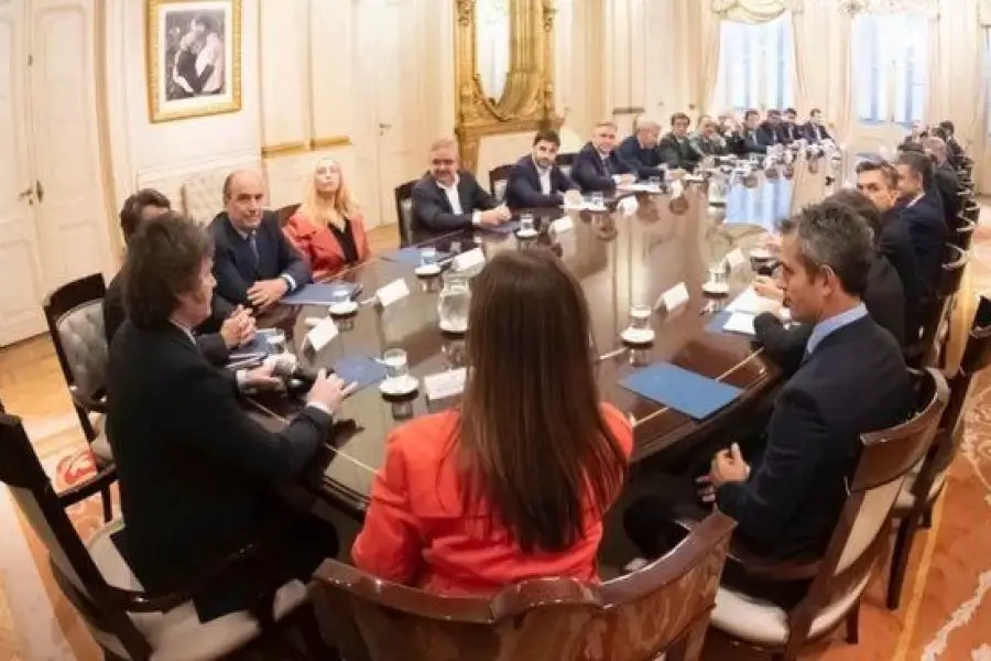 El Ejecutivo Nacional convocó a los gobernadores y a los ministros de Economía provinciales