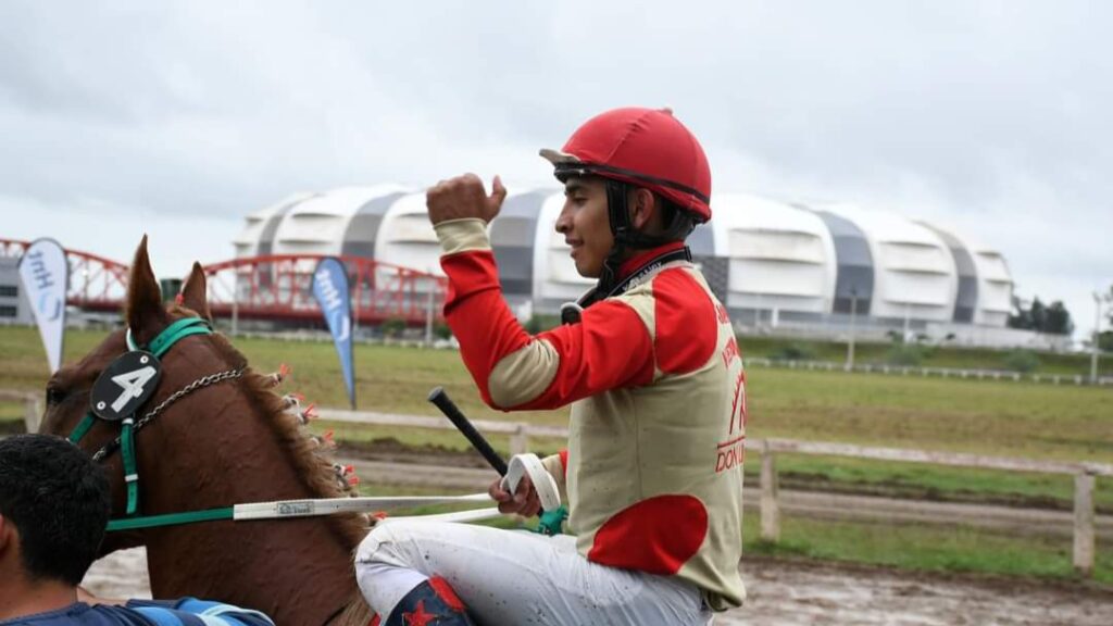 El Hipódromo “27 de Abril” celebró una espectacular jornada de Turf