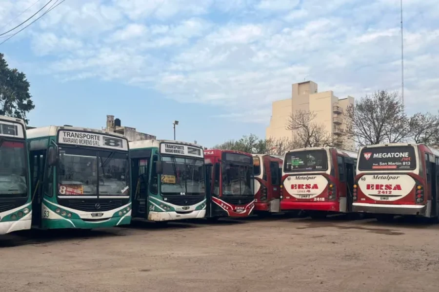 Paro de colectivos: Gobierno nacional convocó a UTA y a empresas