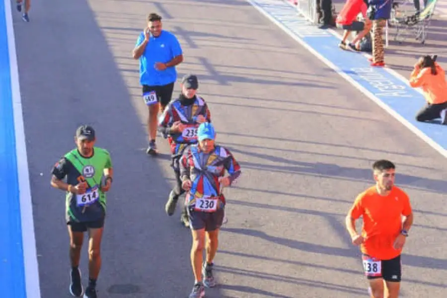 El Ultramaratón regresa con novedades y más de 100 competidores en la pista