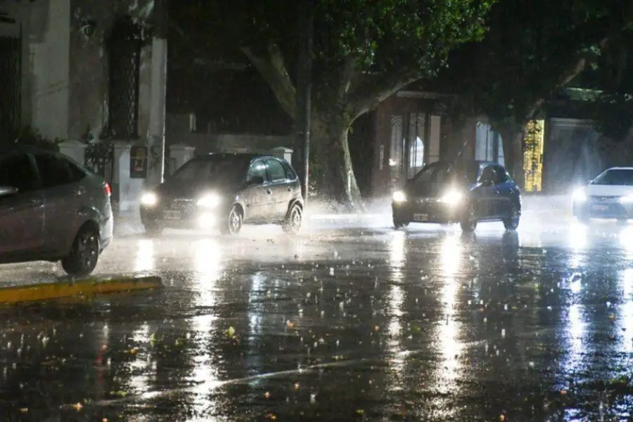 Alerta Meteorológica: Para tres departamentos de Santiago del Estero esta noche