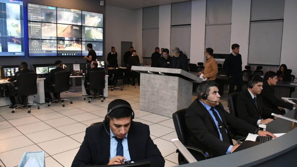 La policía provincial realizó con éxito el primer simulacro de vigilancia electrónica en Santiago y Banda