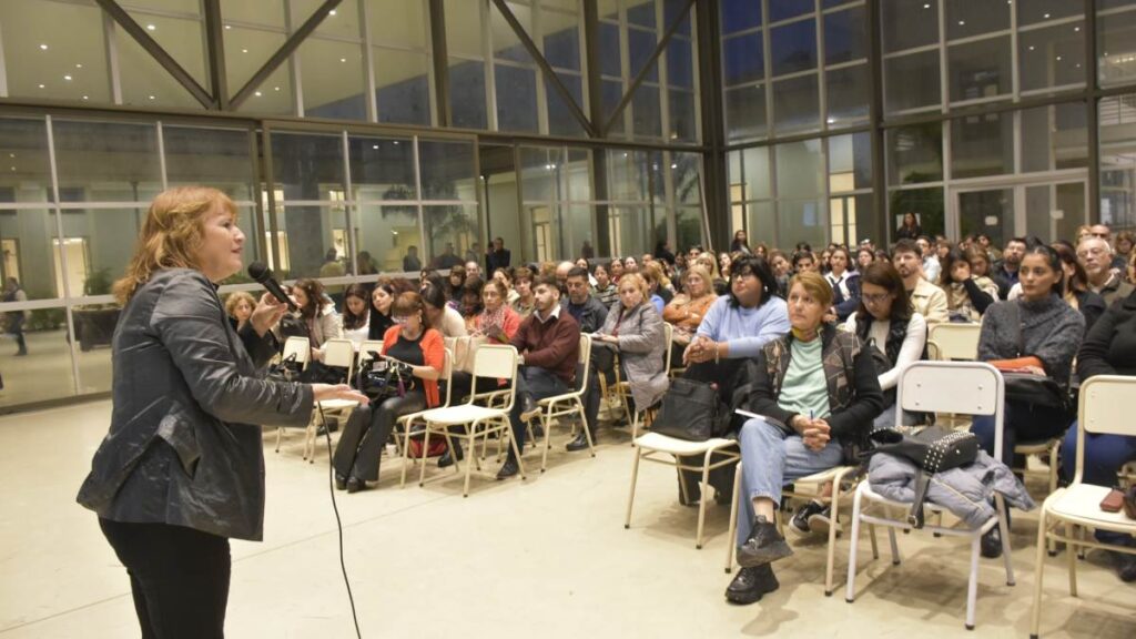 La DIGAIA puso en marcha un ciclo de capacitación para docentes de toda la provincia