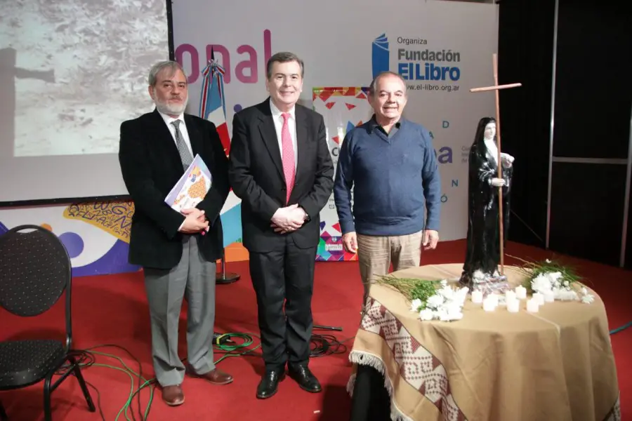 Gran recepción de las obras sobre Santa Mama Antula en la Feria del Libro de Buenos Aires