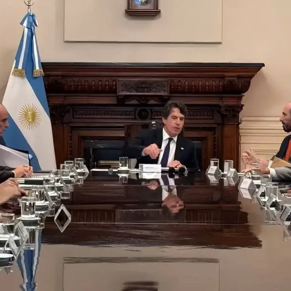 El Gobierno les transfirió más de $10.000 millones a siete gobernadores aliados en lo que va del 2024