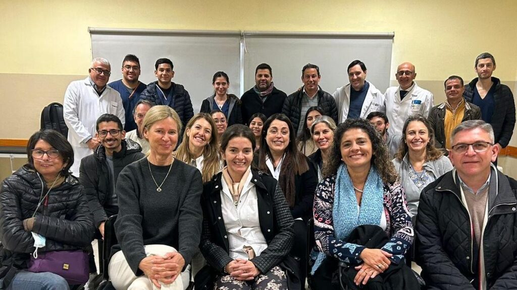 Especialistas internacionales en Oncología y Kinesioterapia visitaron el Hospital Regional