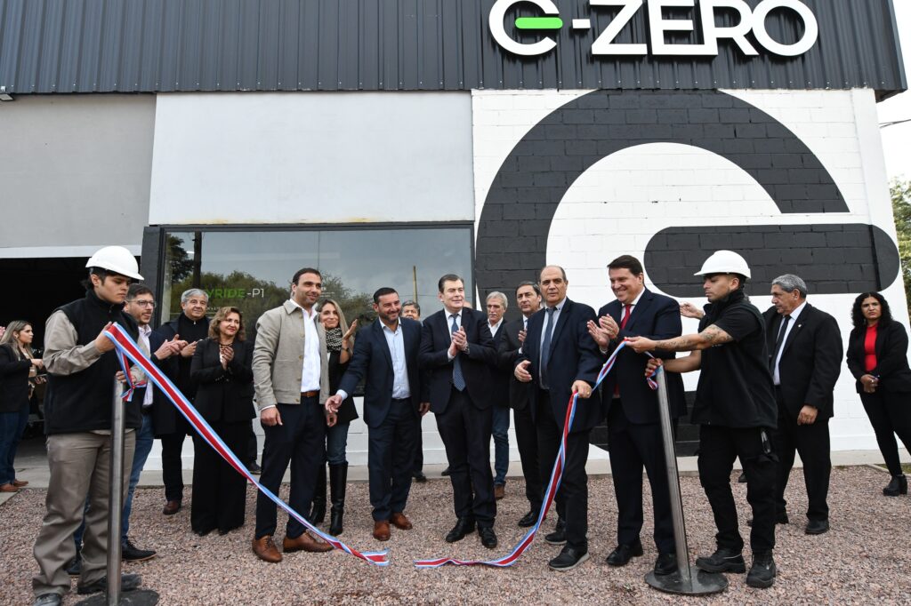 El Gobernador participó de la inauguración de la primera fábrica de bicicletas eléctricas de la provincia