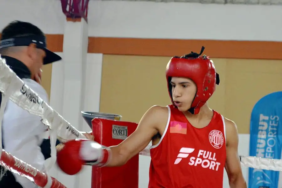 Boxeo amateur provincial en el Polideportivo Municipal de Las Termas de Río Hondo