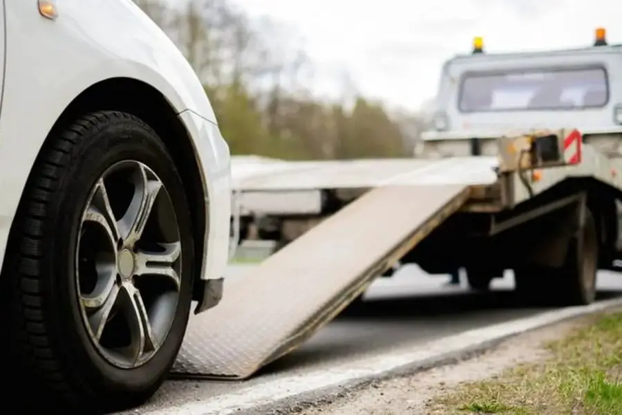 El Gobierno dará marcha atrás con la decisión de quitar el servicio de grúa en los seguros de autos