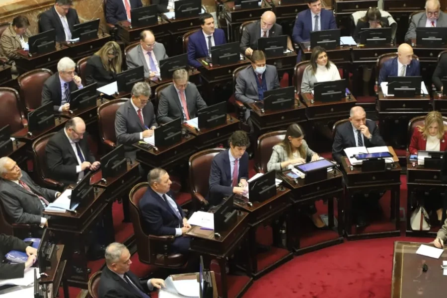 Senado aprobó paquete fiscal con cambios: se rechazó Ganancias y Bienes Personales